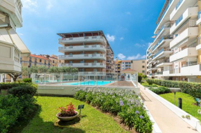 Swimming Pool & AC 1 Bedroom